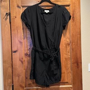 Black linen roper with tie waist!